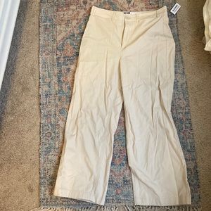 Old navy khaki cream wide leg NWT size 6 pants